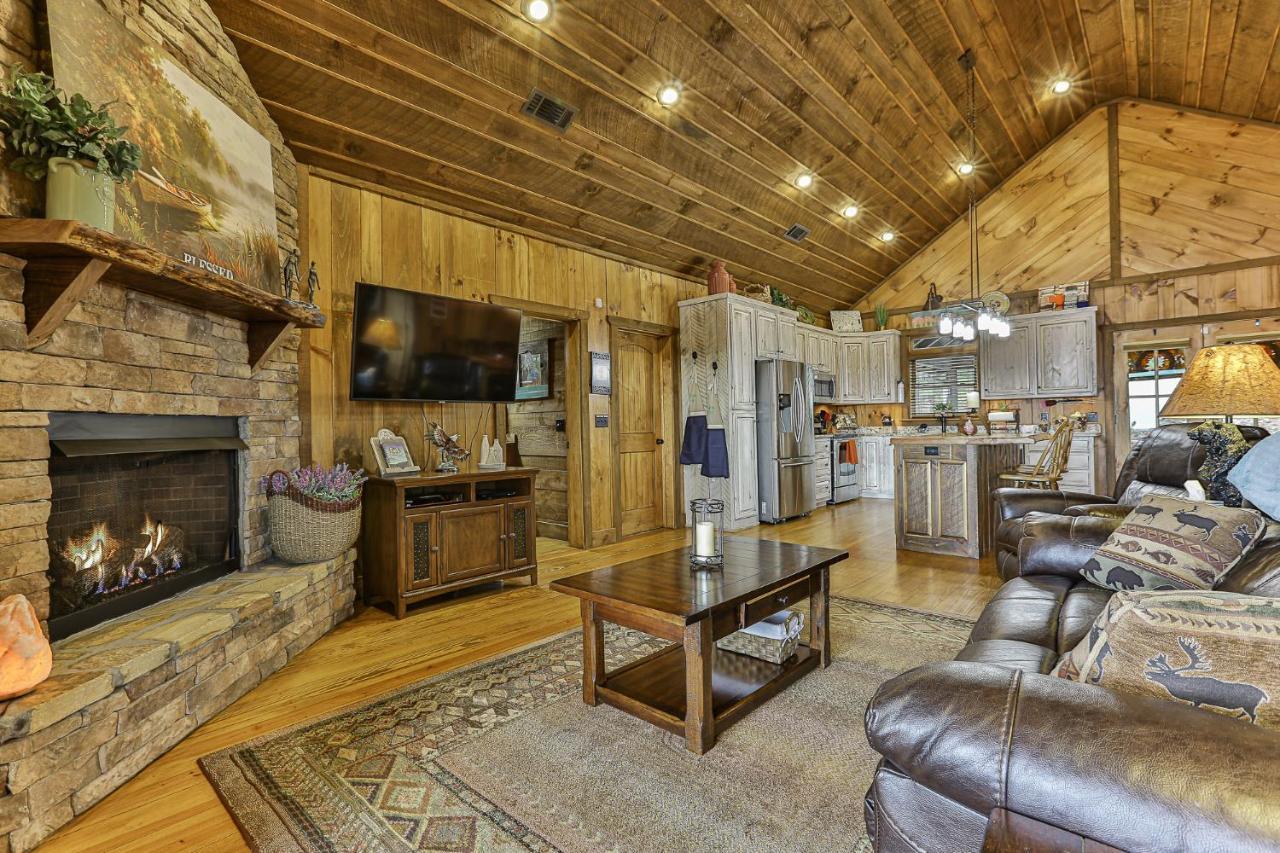 Eagles Crest - Long Range Layered Mountain Views In Peaceful Neighborhood! Villa Mineral Bluff Buitenkant foto